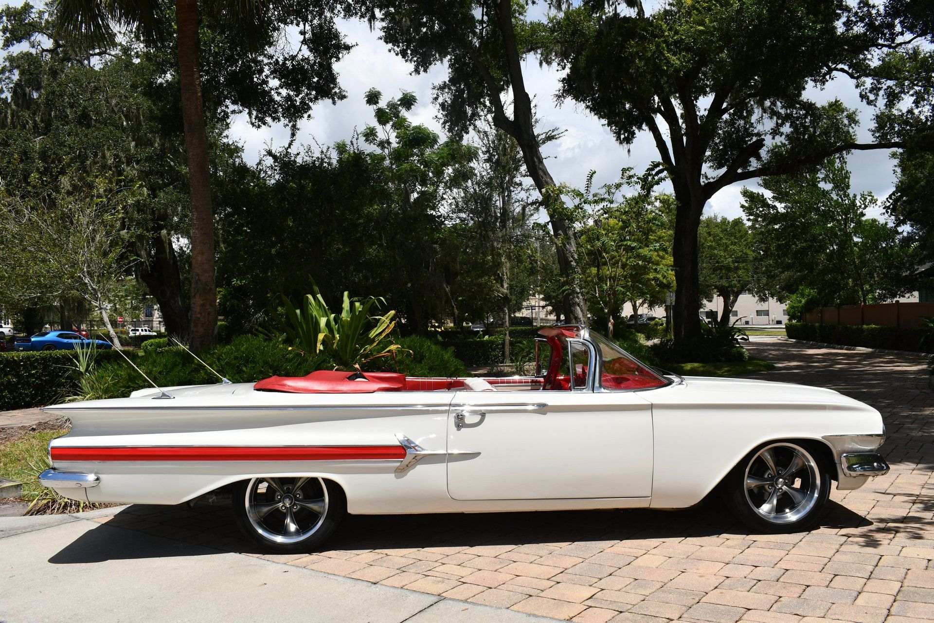 Car Image 7