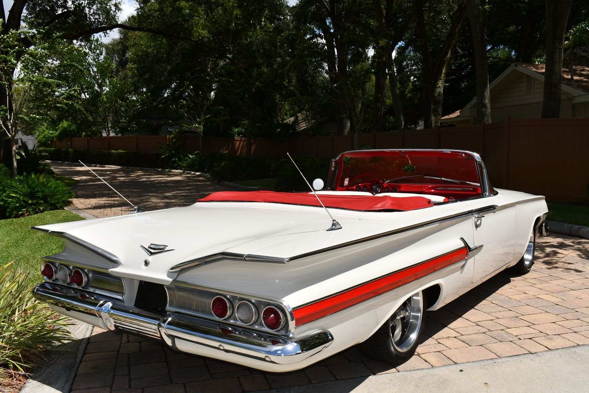 Car Image 10