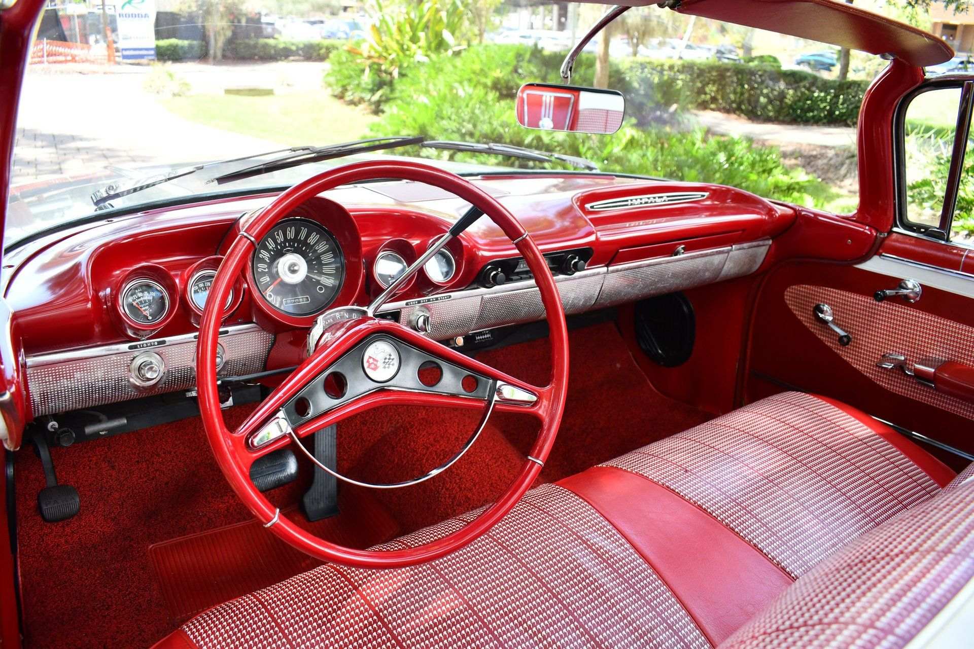 Car Image 17