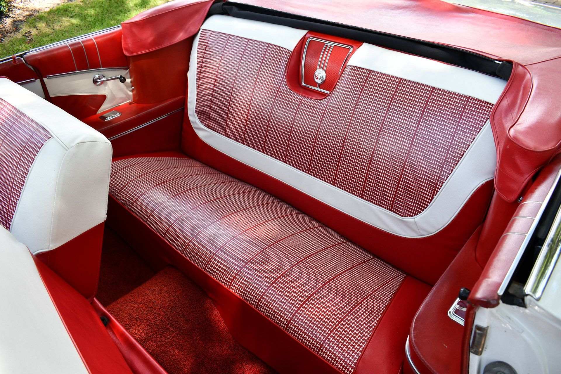Car Image 18